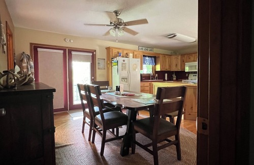 Byrdstown House | Lillydale Lakehouse Dale Hollow