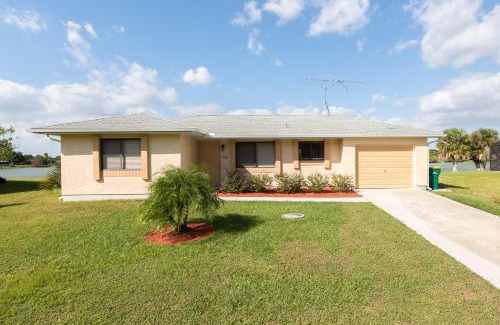 Port Charlotte House | Lilsis by the Lake