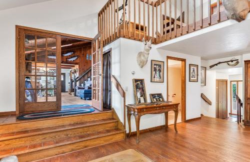 Sturgeon Bay House | Lily Bay Lodge by Simple Life Rentals