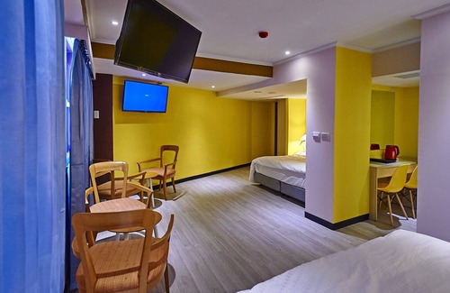 Cianjin District Hotel | Lily Hotel