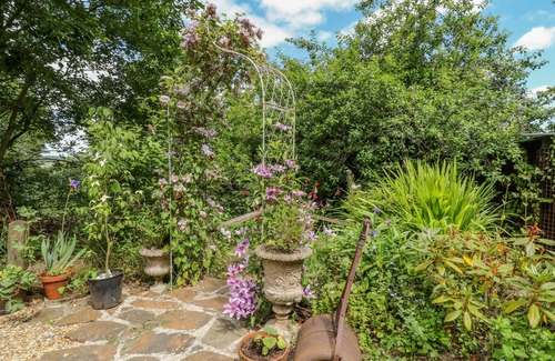 Okehampton Cottage | LILY PAD, romantic, character holiday cottage in Okehampton