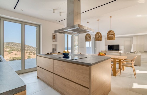 Paros Villa | Lily Rock Villa