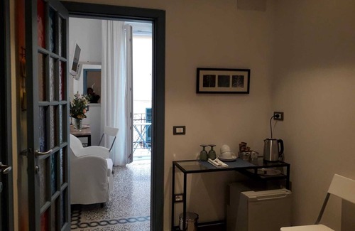 Manarola House | LILY ROOM