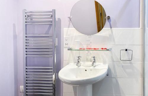 Brampton House | Lily Rose Cottage