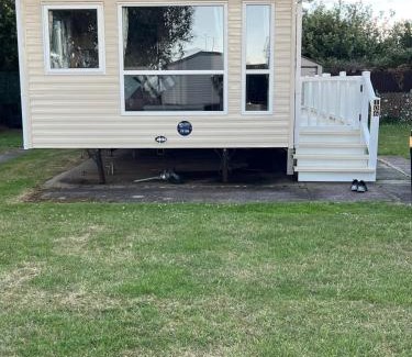 Rhyl Cabin | Lily's caravan
