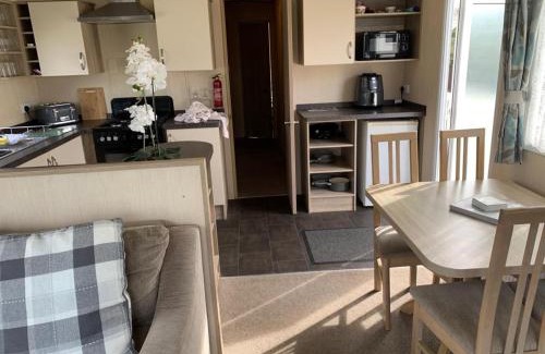 Rhyl Cabin | Lily's caravan