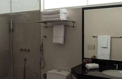 Leuro Hotel | Lima Host