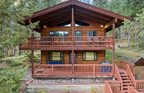 Kalispell Cabin | Limberlost West - Your Montana cabin on a lake!