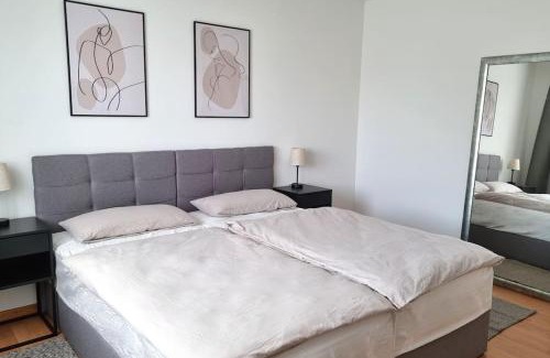Hildesheim District Apartment | LIME HOMES Balkon, Küche, Messe, Marienburg