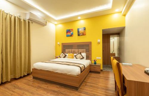Noida Apartment | Lime Tree Hotel & One Bed Room Serviced Apartment - Noida Next to Sector 50 Metro with Party Venue