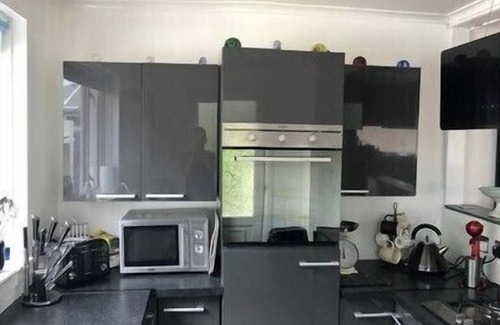 Carluke House | Limegrove, Comfortable three bedroom house