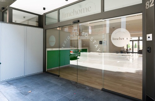 El Camp de l'Arpa del Clot Apartment | Limehome Barcelona Carrer de Besalú 82
