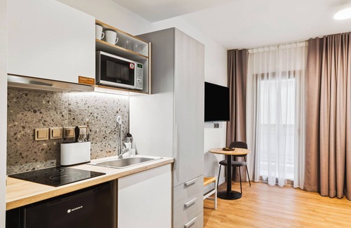 Piraeus Apartment | Limehome Piraeus Iris
