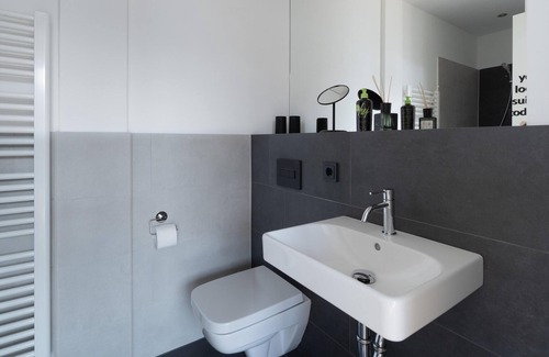 Bornstedt Apartment | limehome Potsdam | Suite L with sofa bed