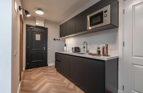 Scheveningen Apartment | Limehome The Hague Keizerstraat