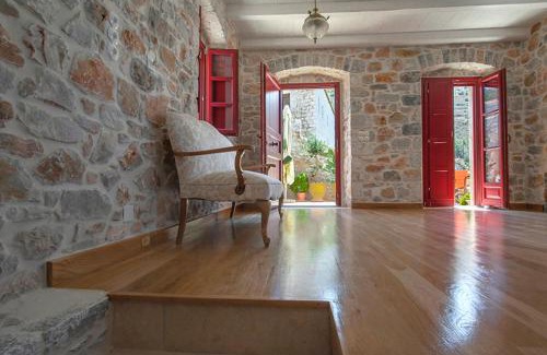 Limeni Villa | Limeni Villa