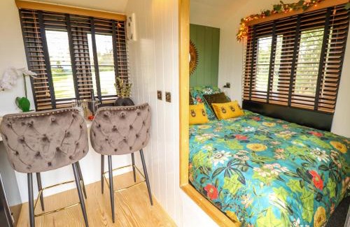 Retford House | Limetree Luxury Glamping Portland