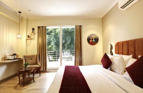 Sector 51 Hotel | Limewood Stay Mall 51