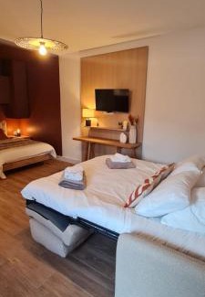 Santa-Maria-Poggio Apartment | Limiria Studio