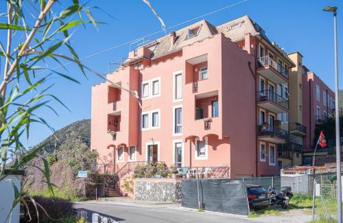 Cinque Terre Apartment | Limmy Home with sea view