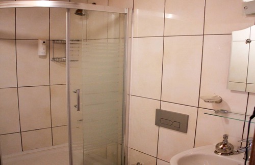 Akyaka City Center Hotel | Limon Otel (Pansiyon 2)