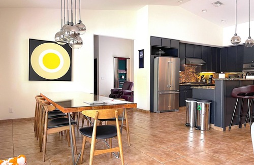 Racquet Club South House | Limonata Palm Springs/Family & Group Estate