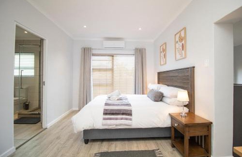 Somerset West Apartment | Lin's Snooze Inn