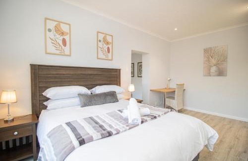 Somerset West Apartment | Lin's Snooze Inn