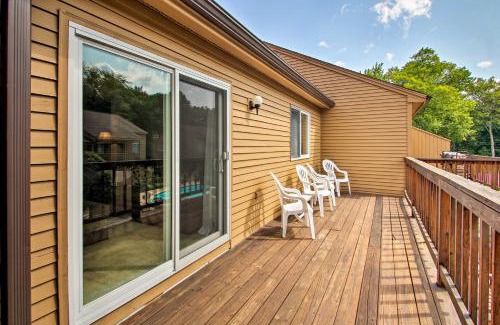 Lincoln Apartment | Lincoln Condo with Balcony - 6 Mi to Loon Mtn!