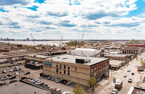 Duluth Apartment | Lincoln Park Craft District's Centerpiece