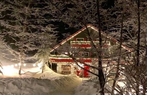 Waterbury Cabin | Lincoln Peak - Grunberg Haus Inn & Cabins