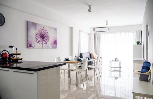 Mata Hambre Apartment | LINCOLN SUITE