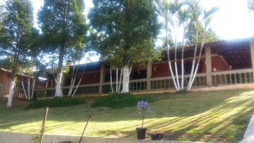 Ibiuna House | Linda Chacara em IBIUNA