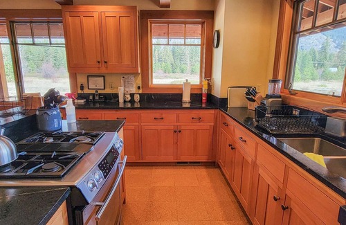 Mazama Cabin | Linda Vista - beautiful mountain home in Mazama
