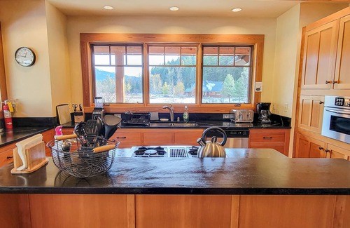 Mazama Cabin | Linda Vista - beautiful mountain home in Mazama
