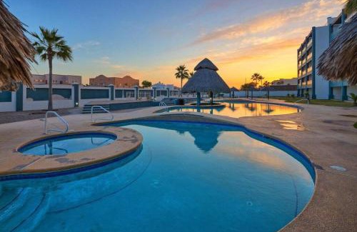Las Conchas Apartment | Linda Vista Condominio #220