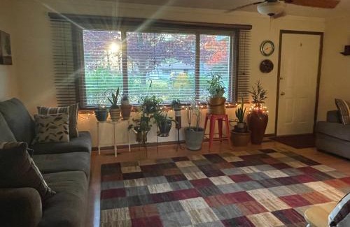 Howell House | Linda’s lake house
