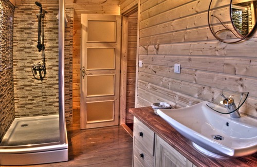 Velika Plana Ski Chalet | Linden Tree Retreat & Ranch