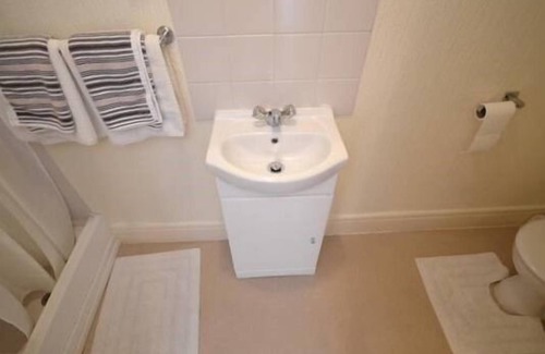 Tenby House | Lindholme Guest House