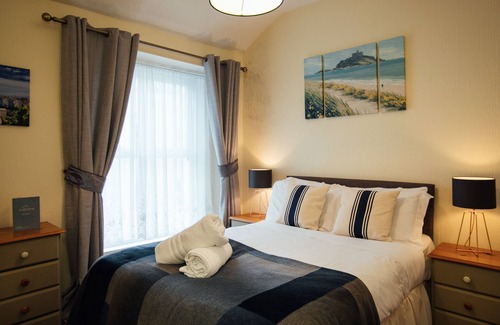 Tenby House | Lindholme Guest House