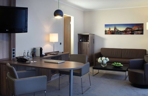 Altstadt-Nord Hotel | Lindner Hotel Cologne Am Dom, part of JdV by Hyatt
