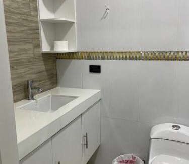 Machala Apartment | Lindo Apartamento Moderno PISO 3 Apartamento # 14