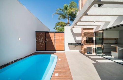 Mariscal House | Lindo duplex geminado na Praia de Mariscal.