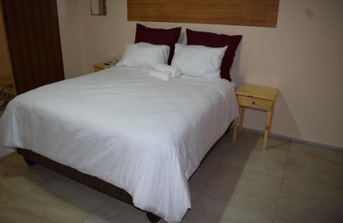 Estcourt House | Lindo Guest house