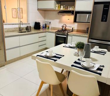 Neva Villa | Lindo sobrado central e com piscina