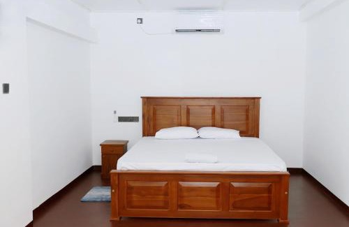 Polhena House | Linesa holiday resort
