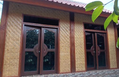 Bebandem House | LinkeesHome Bungaya