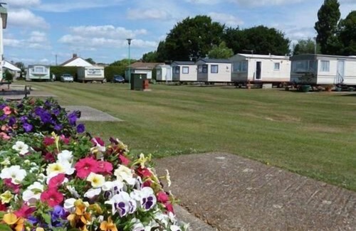 Aldwick House | Linnet 2 berth caravan at Copthorne Caravans