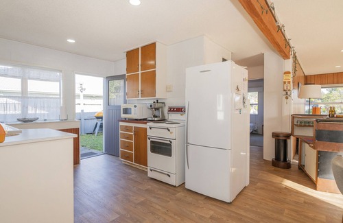 Whangamata Cottage | Linton's Sunshine Retreat - Whangamata Home