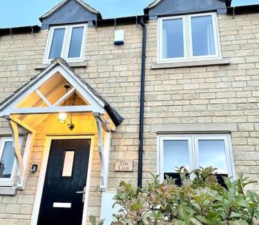 Broadway House | Lion Cottage, Broadway
